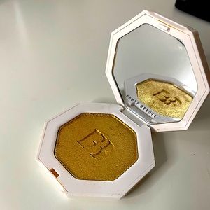 Fenty Beauty Highlighter $10+ Off